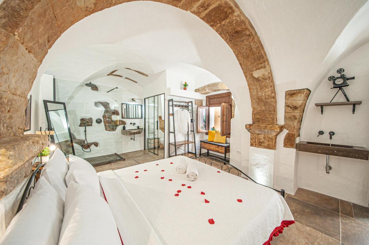 Romantic Loft With Jacuzzi In The Castle Castelsardo Exterior foto